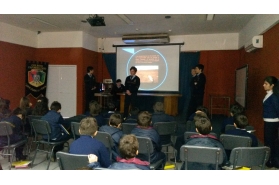 DEL PROBLEMA A LA SOLUCIÓN, charla a cargo de alumnos de 5to. año "A"